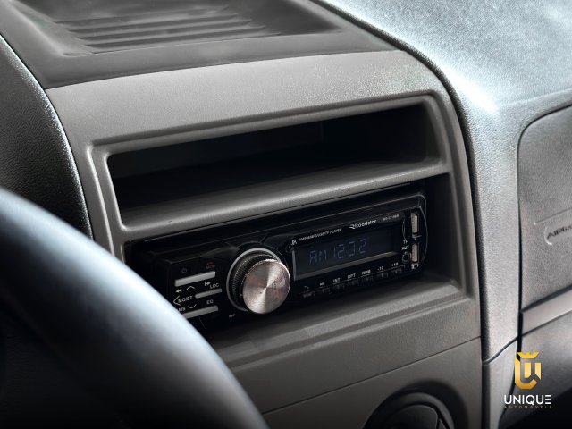 Fiat Palio 1.0 MPI FIRE 8V FLEX 4P MANUAL 2015 preto à venda na Unique Automóveis em Indaiatuba — foto 16