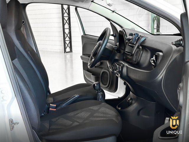 Fiat Mobi 1.0 EVO FLEX EASY MANUAL 2019 branco à venda na Unique Automóveis em Indaiatuba — foto 17