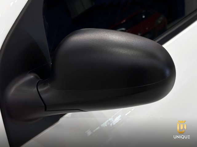 Fiat Mobi 1.0 EVO FLEX EASY MANUAL 2019 branco à venda na Unique Automóveis em Indaiatuba — foto 19
