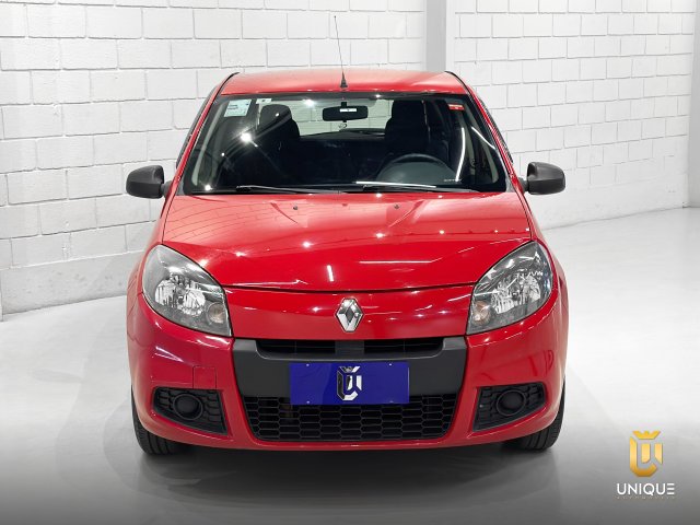 Renault Sandero 1.0 AUTHENTIQUE 16V FLEX 4P MANUAL 2013/2014 vermelho à venda na Unique Automóveis em Indaiatuba — foto 3