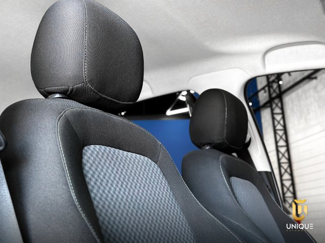 Chevrolet Onix 1.4 MPFI LT 8V FLEX 4P MANUAL 2017/2018 preto à venda na Unique Automóveis em Indaiatuba — foto 17