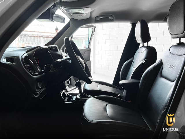 Jeep Renegade 1.3 T270 TURBO FLEX LONGITUDE AT6 2023 branco à venda na Unique Automóveis em Indaiatuba — foto 10