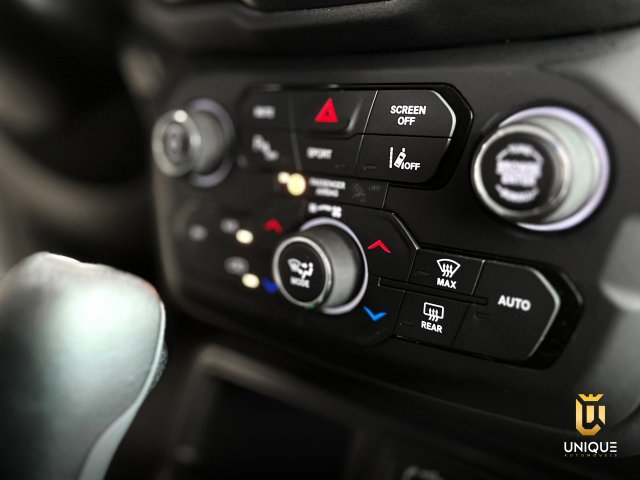Jeep Renegade 1.3 T270 TURBO FLEX LONGITUDE AT6 2023 branco à venda na Unique Automóveis em Indaiatuba — foto 17