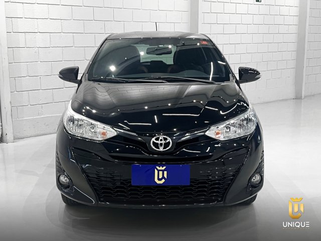 Toyota Yaris Hatch 1.5 16V FLEX XS MULTIDRIVE 2018/2019 preto à venda na Unique Automóveis em Indaiatuba — foto 4