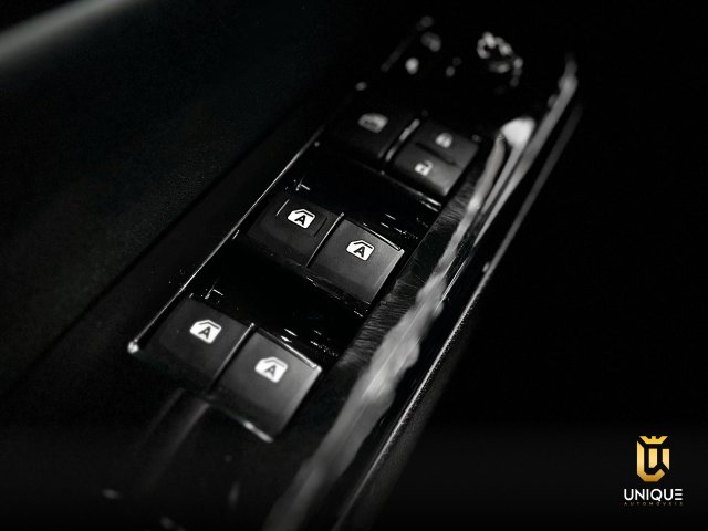 Toyota Yaris Hatch 1.5 16V FLEX XS MULTIDRIVE 2018/2019 preto à venda na Unique Automóveis em Indaiatuba — foto 16