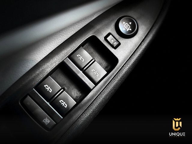 Chevrolet Onix 1.0 TURBO FLEX PREMIER AUTOMÁTICO 2022/2023 prata à venda na Unique Automóveis em Indaiatuba — foto 13
