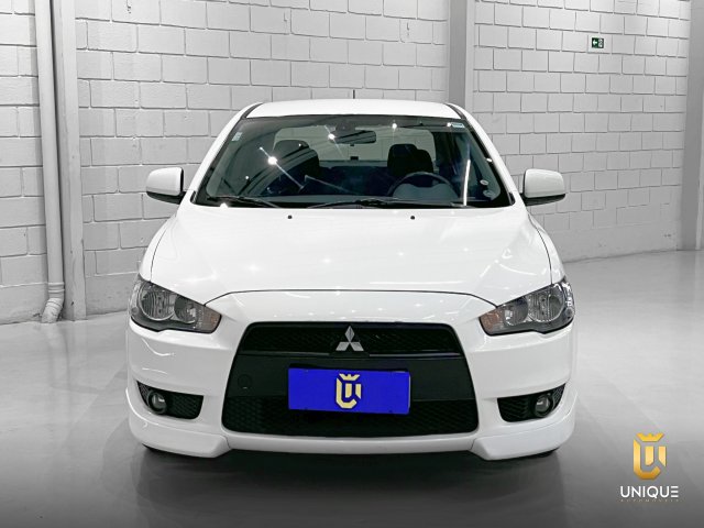Mitsubishi Lancer 2.0 CVT 16V GASOLINA 4P AUTOMÁTICO 2014 branco à venda na Unique Automóveis em Indaiatuba — foto 4