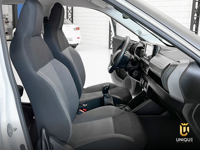 Citroën C3 1.0 FIREFLY FLEX LIVE PACK MANUAL 2023 branco à venda na Unique Automóveis em Indaiatuba — foto 11