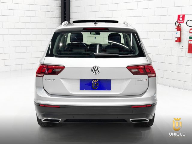 Volkswagen Tiguan 1.4 250 TSI TOTAL FLEX ALLSPACE COMFORTLINE TIPTRONIC 2019 cinza à venda na Unique Automóveis em Indaiatuba — foto 5