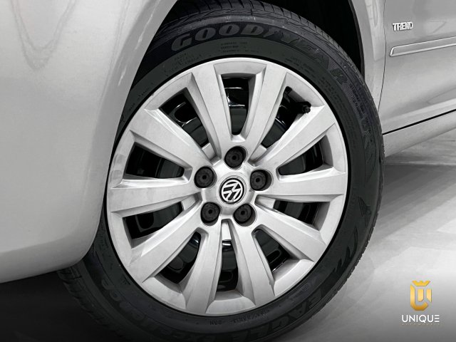 Volkswagen Fox 1.0 MI 8V FLEX 4P MANUAL 2011/2012 prata à venda na Unique Automóveis em Indaiatuba — foto 8