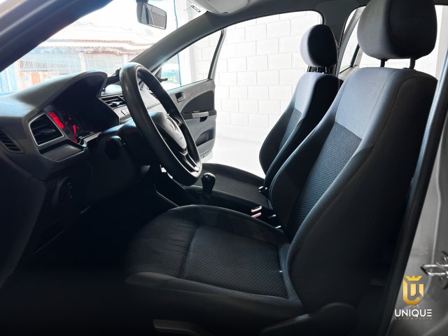Volkswagen Gol 1.0 12V MPI TOTALFLEX 4P MANUAL 2021/2022 prata à venda na Unique Automóveis em Indaiatuba — foto 11