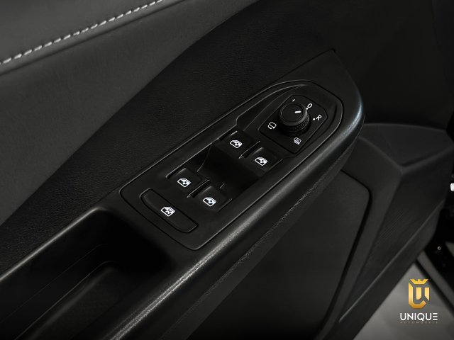 Volkswagen Taos 1.4 250 TSI TOTAL FLEX HIGHLINE AUTOMÁTICO 2023 preto à venda na Unique Automóveis em Indaiatuba — foto 17