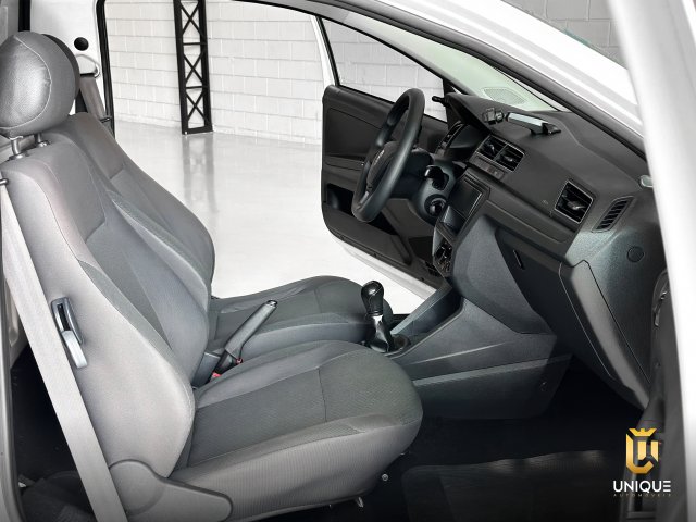 Volkswagen Saveiro 1.6 MSI ROBUST CS 8V FLEX 2P MANUAL 2021/2022 branco à venda na Unique Automóveis em Indaiatuba — foto 12