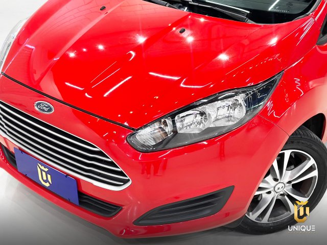 Ford Fiesta Hatch 1.6 SE HATCH 16V FLEX 4P MANUAL 2016/2017 vermelho à venda na Unique Automóveis em Indaiatuba — foto 3