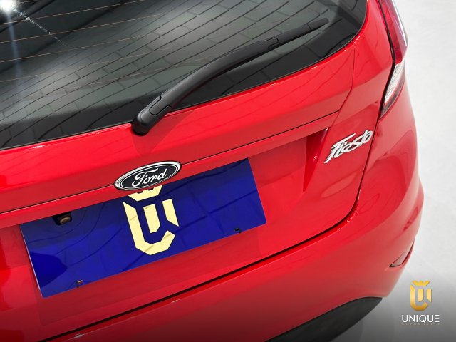 Ford Fiesta Hatch 1.6 SE HATCH 16V FLEX 4P MANUAL 2016/2017 vermelho à venda na Unique Automóveis em Indaiatuba — foto 8