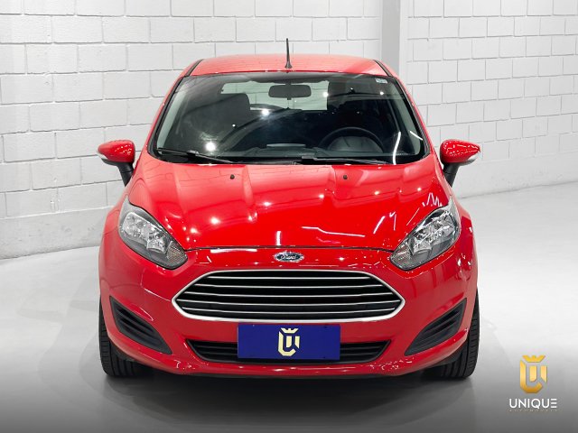 Ford Fiesta Hatch 1.6 SE HATCH 16V FLEX 4P MANUAL 2016/2017 vermelho à venda na Unique Automóveis em Indaiatuba — foto 9