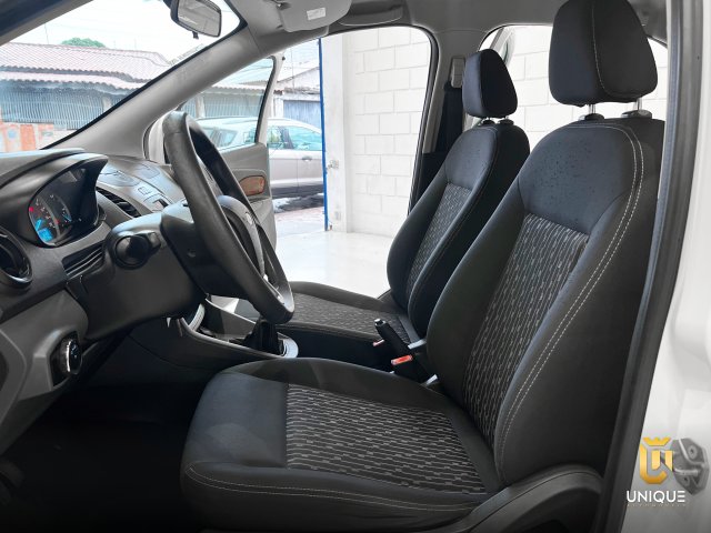 Ford Ka 1.0 SE 12V FLEX 4P MANUAL 2016/2017 branco à venda na Unique Automóveis em Indaiatuba — foto 15