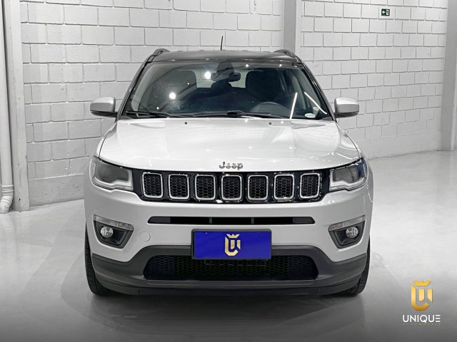 Jeep Compass 2.0 16V FLEX LONGITUDE AUTOMÁTICO 2018 prata à venda na Unique Automóveis em Indaiatuba — foto 3