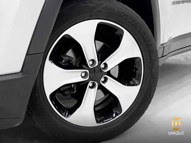 Jeep Compass 2.0 16V FLEX LONGITUDE AUTOMÁTICO 2018 prata à venda na Unique Automóveis em Indaiatuba — foto 6