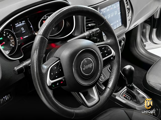 Jeep Compass 2.0 16V FLEX LONGITUDE AUTOMÁTICO 2018 prata à venda na Unique Automóveis em Indaiatuba — foto 9
