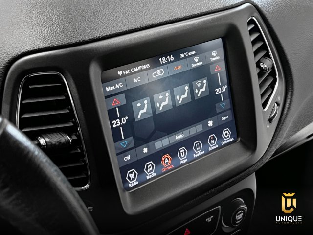Jeep Compass 2.0 16V FLEX LONGITUDE AUTOMÁTICO 2018 prata à venda na Unique Automóveis em Indaiatuba — foto 12