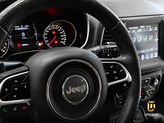 Jeep Compass 2.0 16V FLEX LONGITUDE AUTOMÁTICO 2018 prata à venda na Unique Automóveis em Indaiatuba — foto 16