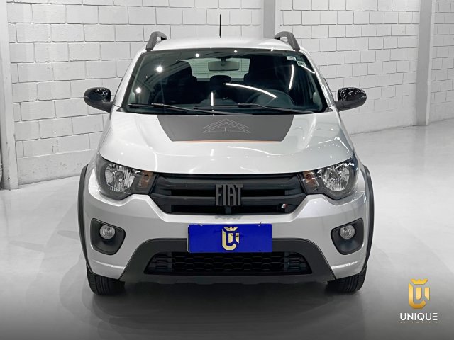 Fiat Mobi 1.0 FIREFLY FLEX TREKKING MANUAL 2024 prata à venda na Unique Automóveis em Indaiatuba — foto 4