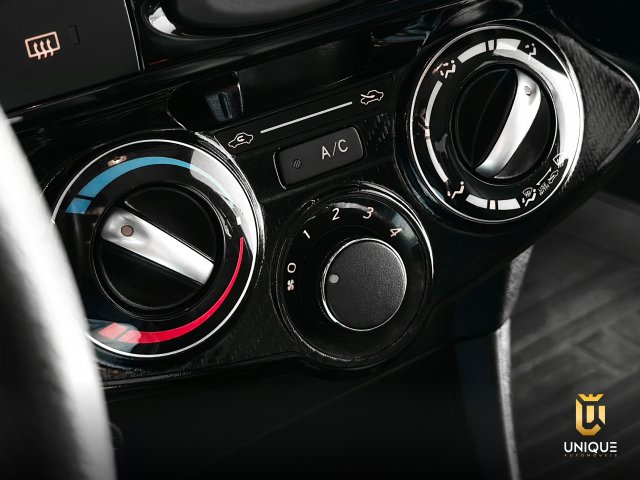 Toyota Etios Hatch 1.5 XLS 16V FLEX 4P AUTOMÁTICO 2017/2018 preto à venda na Unique Automóveis em Indaiatuba — foto 13