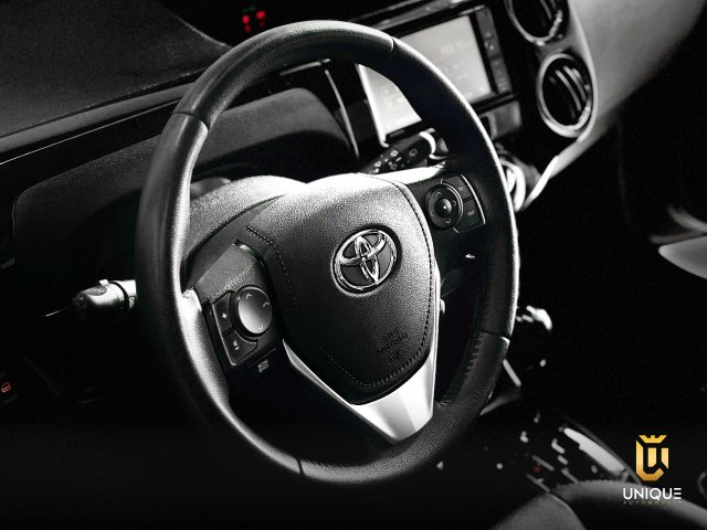 Toyota Etios Hatch 1.5 XLS 16V FLEX 4P AUTOMÁTICO 2017/2018 preto à venda na Unique Automóveis em Indaiatuba — foto 14
