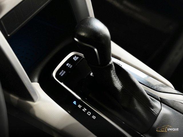 Toyota Corolla Cross 1.8 VVT-I HYBRID FLEX XRX CVT 2021/2022 preto à venda na Unique Automóveis em Indaiatuba — foto 15