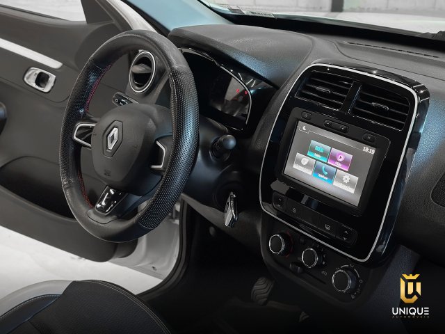 Renault Kwid 1.0 12V SCE FLEX INTENSE MANUAL 2019/2020 branco à venda na Unique Automóveis em Indaiatuba — foto 18