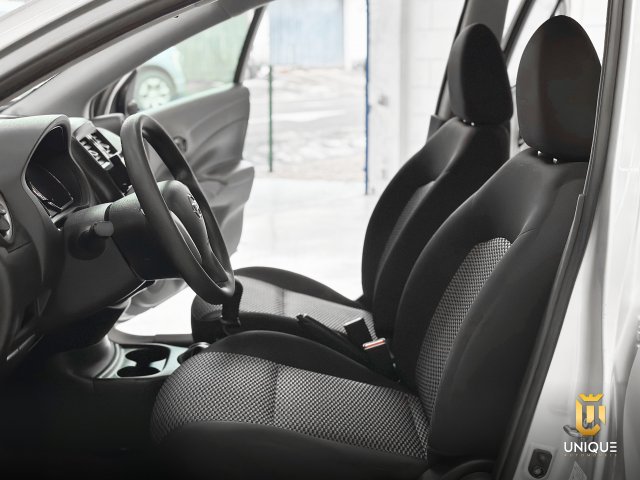 Nissan Versa 1.6 16V FLEX V-DRIVE MANUAL 2021 prata à venda na Unique Automóveis em Indaiatuba — foto 9