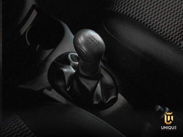 Nissan Versa 1.6 16V FLEX V-DRIVE MANUAL 2021 prata à venda na Unique Automóveis em Indaiatuba — foto 18