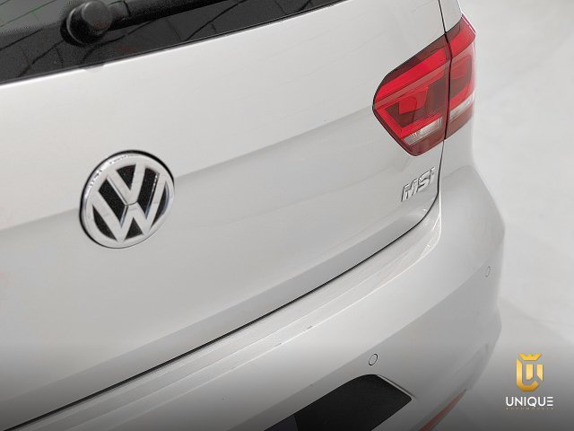 Volkswagen Fox 1.6 MSI RUN 8V FLEX 4P MANUAL 2017 prata à venda na Unique Automóveis em Indaiatuba — foto 11