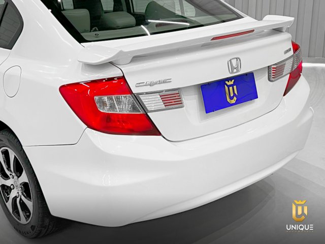 Honda Civic 2.0 EXR 16V FLEX 4P AUTOMÁTICO 2013/2014 branco à venda na Unique Automóveis em Indaiatuba — foto 6