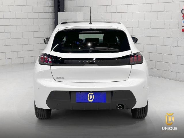 Peugeot 208 1.6 16V FLEX ROADTRIP AT6 2023 branco à venda na Unique Automóveis em Indaiatuba — foto 8