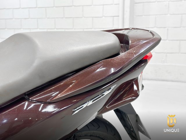 Honda Pcx DLX 2017 marrom à venda na Unique Automóveis em Indaiatuba — foto 6