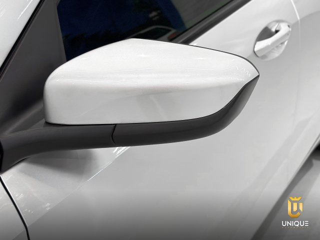 Chevrolet Onix 1.0 TURBO FLEX PLUS LTZ AUTOMÁTICO 2023 prata à venda na Unique Automóveis em Indaiatuba — foto 6