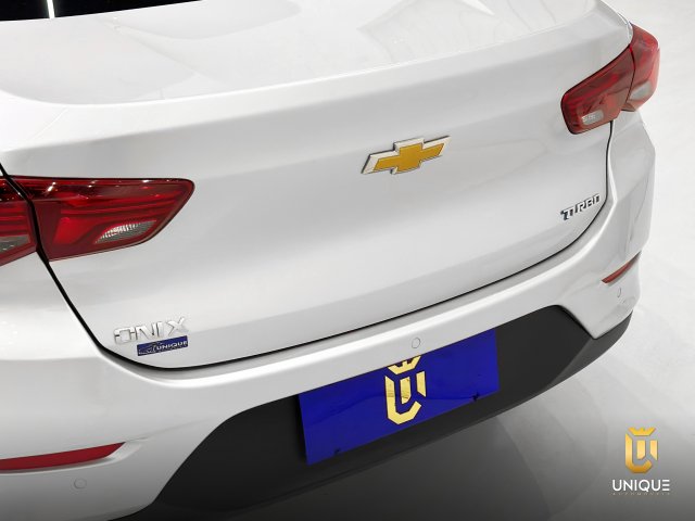 Chevrolet Onix 1.0 TURBO FLEX PLUS LTZ AUTOMÁTICO 2023 prata à venda na Unique Automóveis em Indaiatuba — foto 9