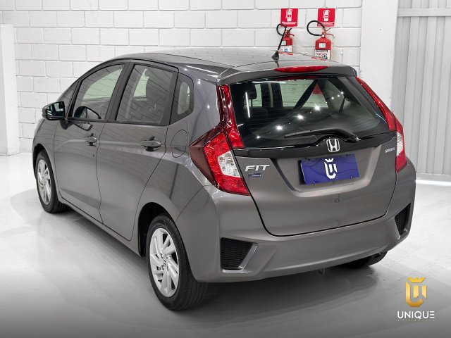 Honda Fit 1.4 LX 8V GASOLINA 4P AUTOMÁTICO 2007/2008 cinza à venda na Unique Automóveis em Indaiatuba — foto 19