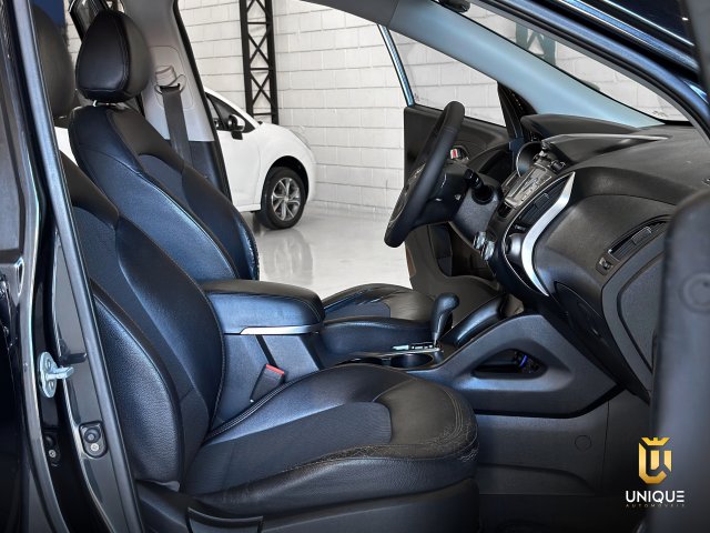 Hyundai Ix35 2.0 MPI 4X2 16V FLEX 4P AUTOMÁTICO 2013/2014 preto à venda na Unique Automóveis em Indaiatuba — foto 21