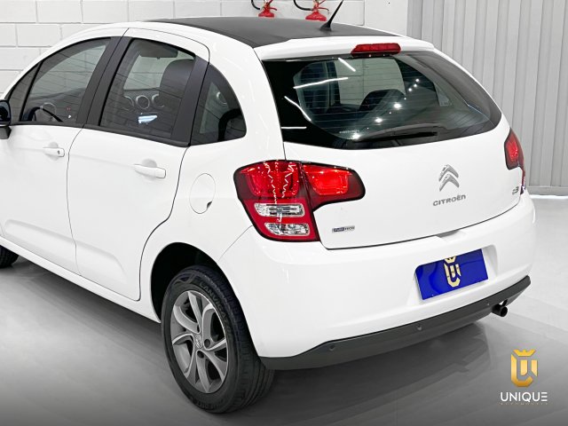 Citroën C3 1.2 PURE TECH FLEX TENDANCE MANUAL 2017 branco à venda na Unique Automóveis em Indaiatuba — foto 6