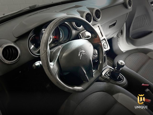 Citroën C3 1.2 PURE TECH FLEX TENDANCE MANUAL 2017 branco à venda na Unique Automóveis em Indaiatuba — foto 9