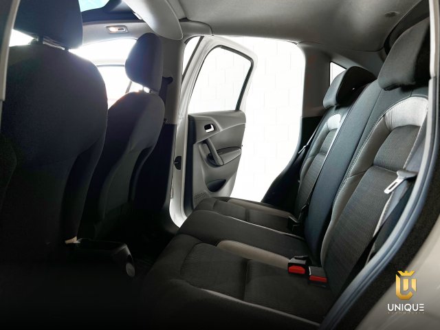 Citroën C3 1.2 PURE TECH FLEX TENDANCE MANUAL 2017 branco à venda na Unique Automóveis em Indaiatuba — foto 19