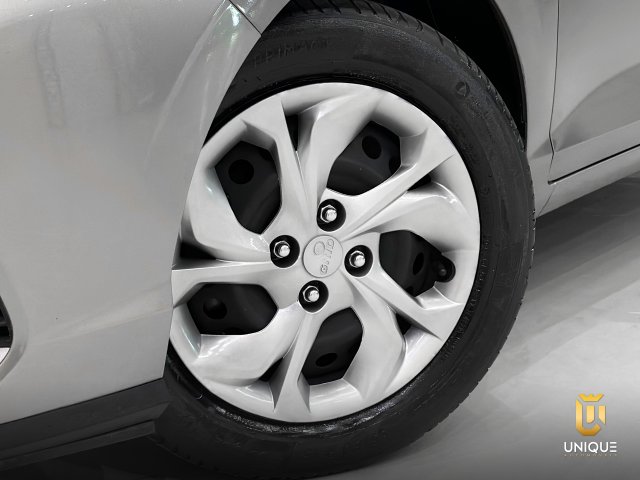 Hyundai Hb20 1.0 12V FLEX COMFORT MANUAL 2022/2023 prata à venda na Unique Automóveis em Indaiatuba — foto 8