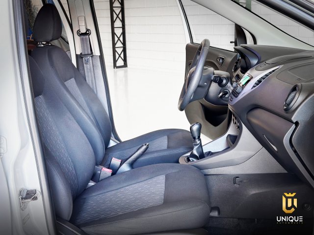 Ford Ka 1.0 TI-VCT FLEX SE MANUAL 2019/2020 branco à venda na Unique Automóveis em Indaiatuba — foto 20
