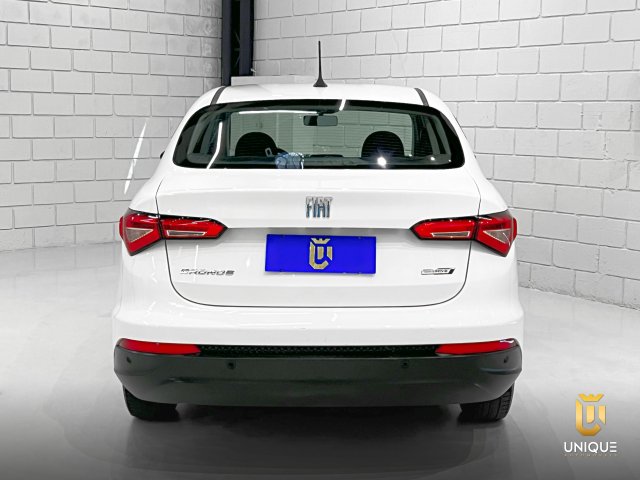 Fiat Cronos 1.0 FIREFLY FLEX DRIVE MANUAL 2023 branco à venda na Unique Automóveis em Indaiatuba — foto 3
