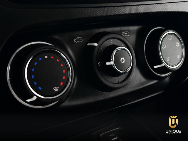 Fiat Cronos 1.0 FIREFLY FLEX DRIVE MANUAL 2023 branco à venda na Unique Automóveis em Indaiatuba — foto 12