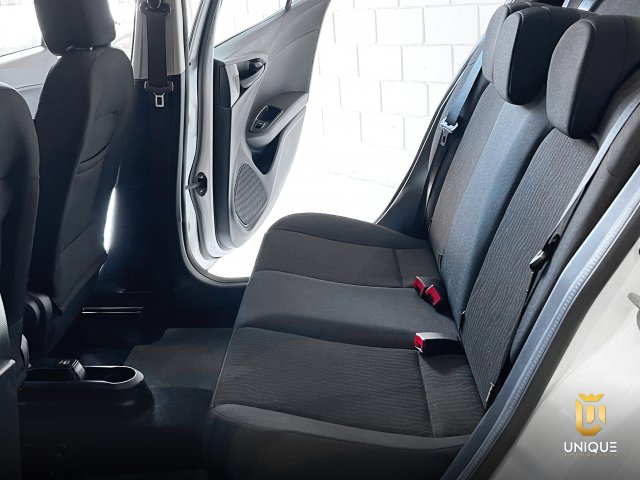 Fiat Cronos 1.0 FIREFLY FLEX DRIVE MANUAL 2023 branco à venda na Unique Automóveis em Indaiatuba — foto 17