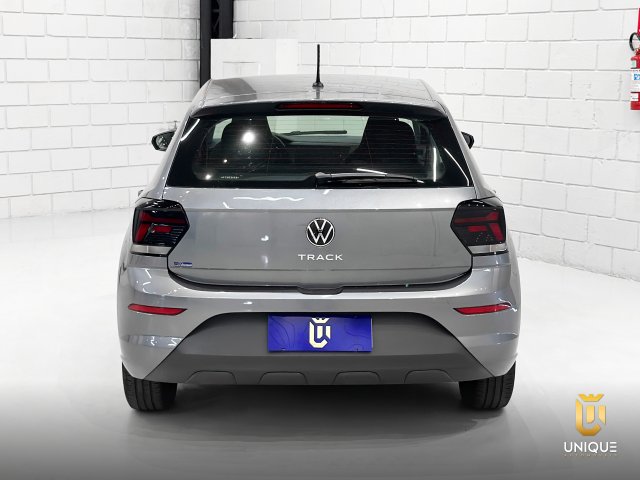Volkswagen Polo 1.0 MPI TRACK MANUAL 2023 cinza à venda na Unique Automóveis em Indaiatuba — foto 5